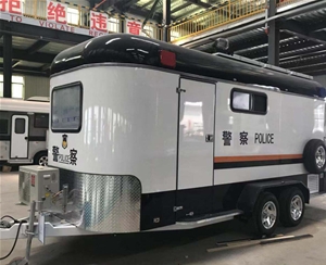 移動警務車